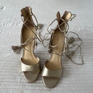 IVANKA TRUMP•Ithanya2•Leather Tassel Ankle Strap